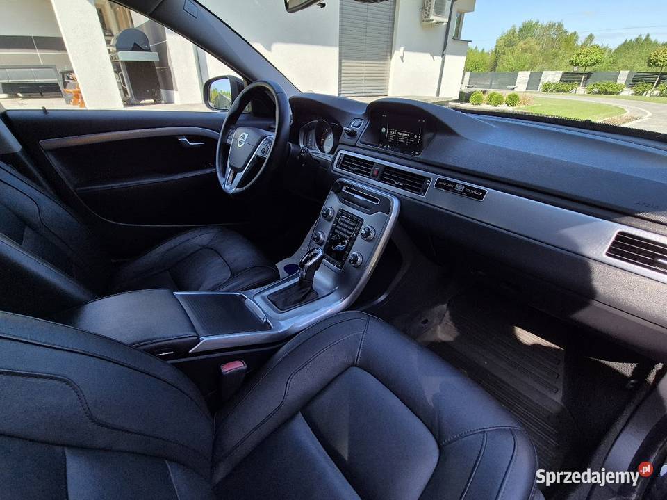 Volvo V70 D4 automat MOMENTUM Pionki