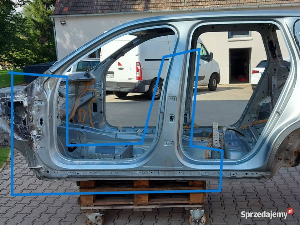 Volvo XC90 II D5 Słupek próg przód lewy 47746