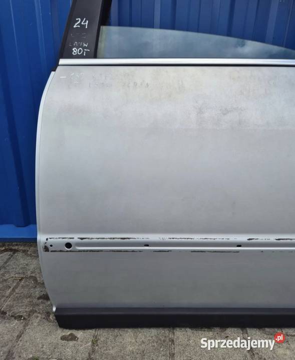 DRZWI TYŁ LEWY LEWE VW PASSAT B5 FL SEDAN LA7W osobowe Działoszyce