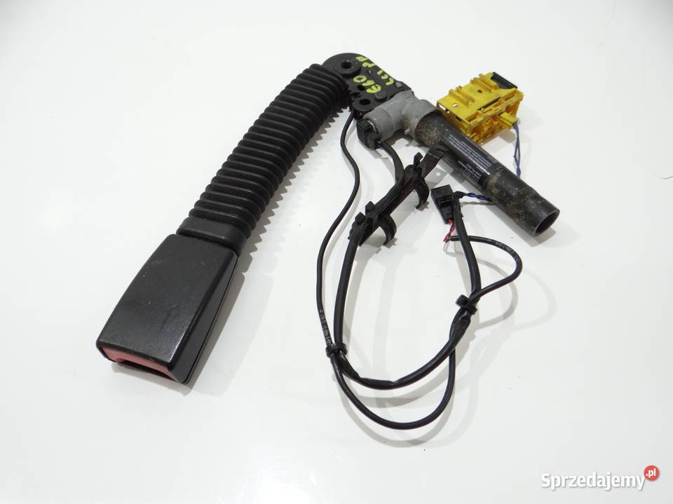 NAPINACZ PASA PRAWY PRZÓD BMW E60 7210888 osobowe Strzyżewice sprzedam