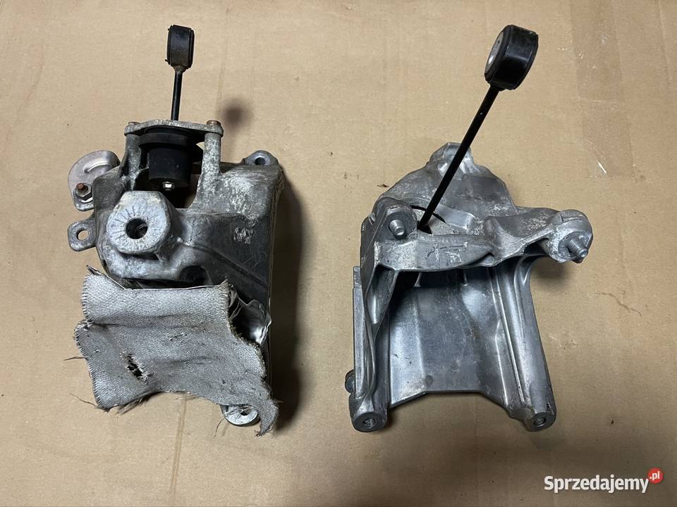 Łapy silnika Audi A5 4M0199308 AA 4M0199307 BN Części samochodowe