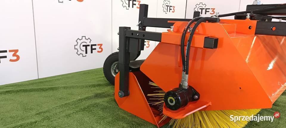 Nowa zamiatarka METALTECHNIK szerokość 18m24m Piątek