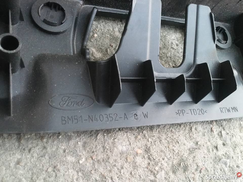 Osłona pasa tylnego ford focus mk3 Kielce