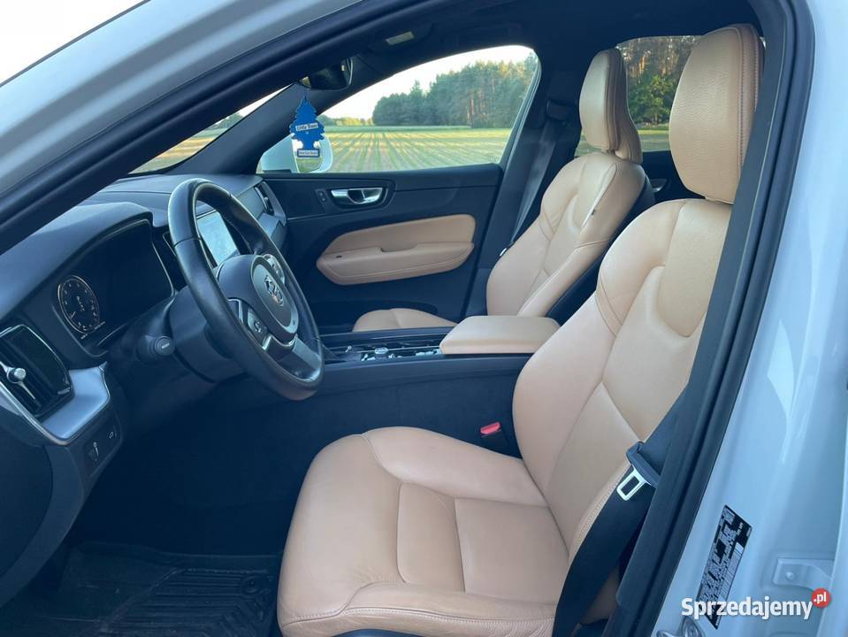 Volvo xc60 2020r 20 benzyna przebiegiem 70 radio mazowieckie Siedlce