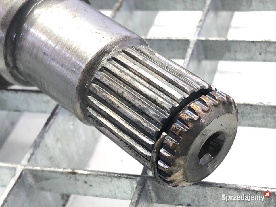 PÓŁOŚ LEWY PRZÓD CITROEN C1 10 68 0514 PRZEGUB