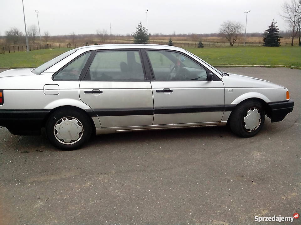 sprzedam Passat b3 Rok produkcji 1988 Passat Radomsko sprzedam
