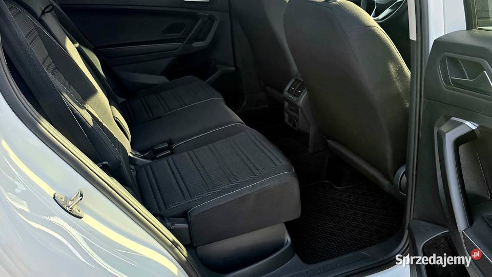 VW Tiguan 2024 20 benzyna 190 4motion 19 Warszawa