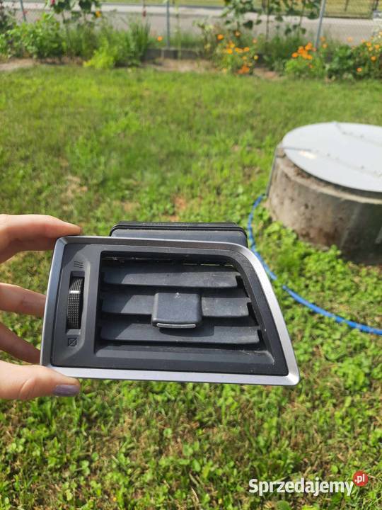 Kratka nawiewu powietrza lewa subaru outback Rzeszów