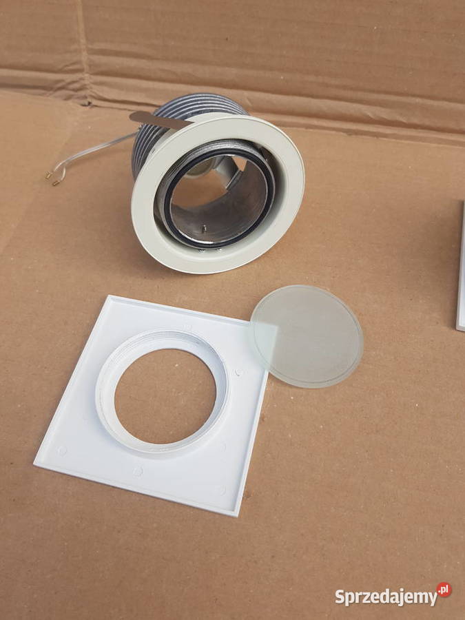 Lampa sufitowa do łazienki IP44 wpuszczana Oprawy i oczka Warszawa