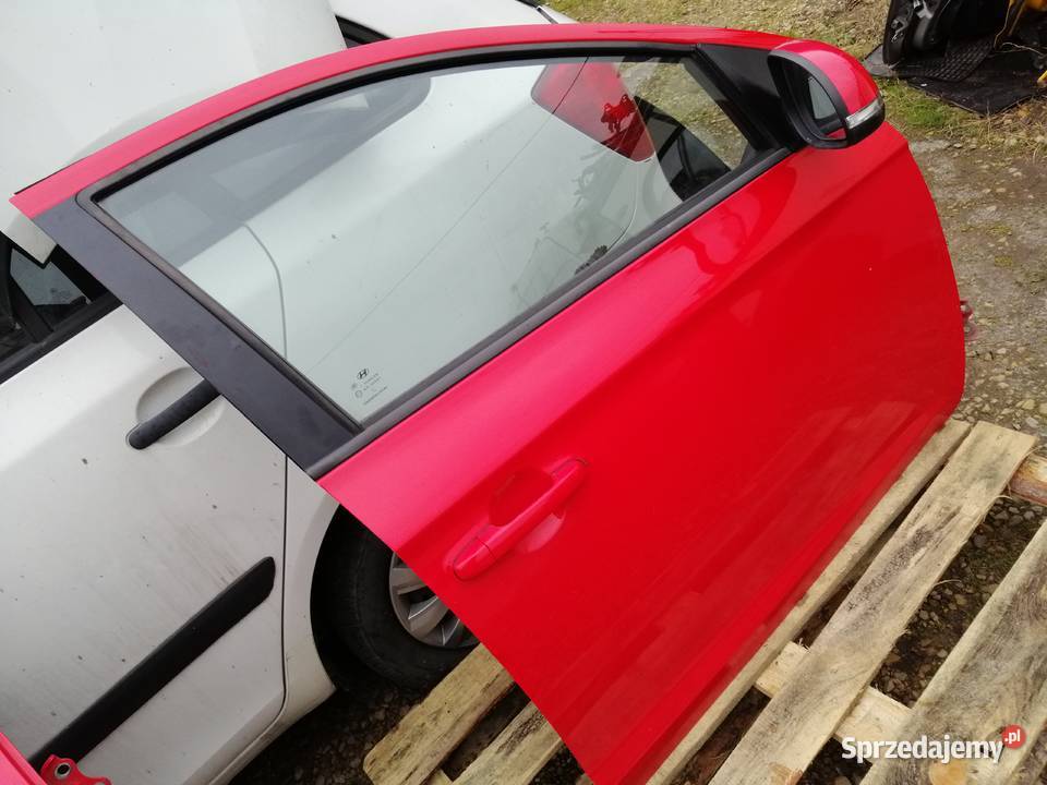 Hyundai I20 5D klapa bagażnika drzwi maska kod Rok produkcji 2012