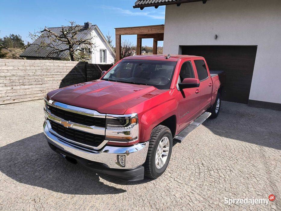 Chevrolet Silverado Bezwypadkowy LPG 4x4 HAK Silverado