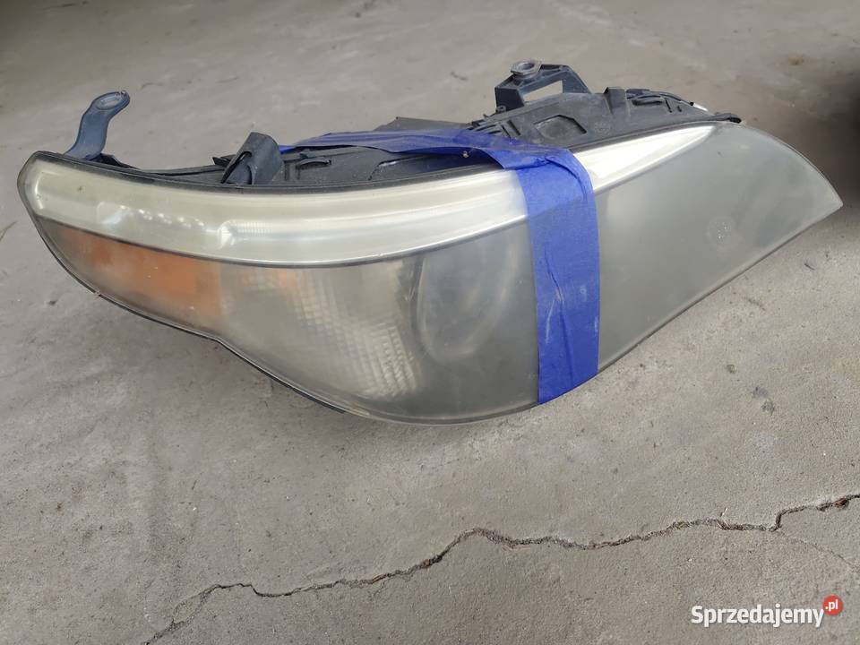 BMW E60 lampy wersja USA Pionki