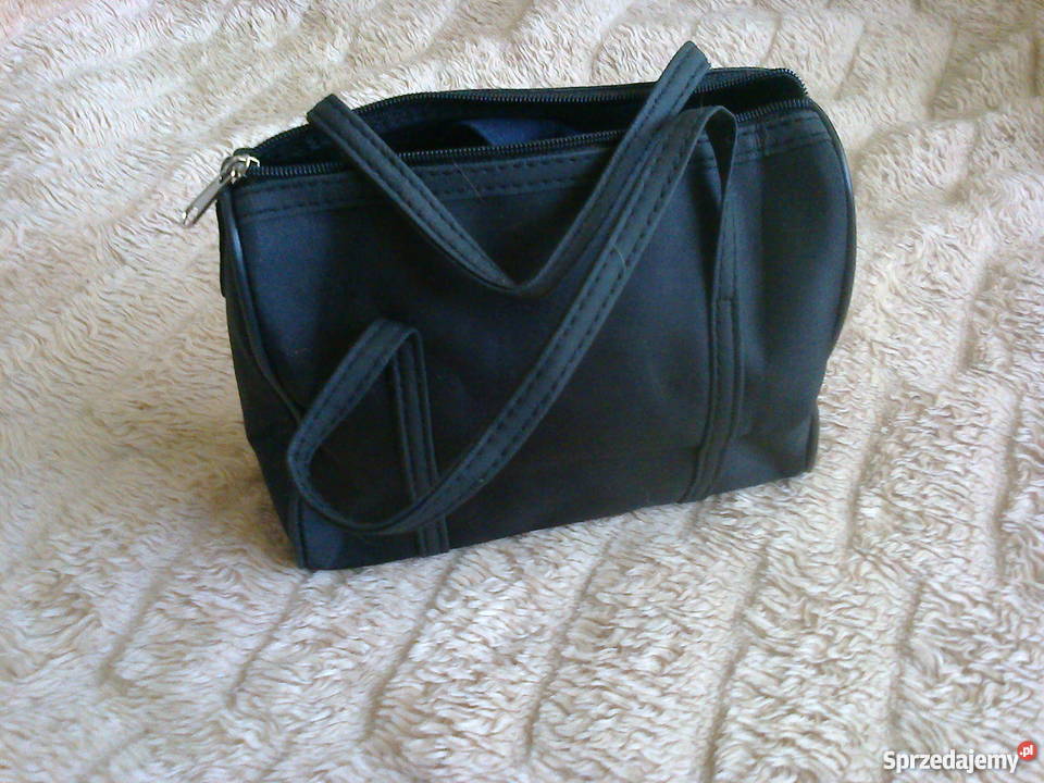 Czarna kosmetyczka Twój Styl