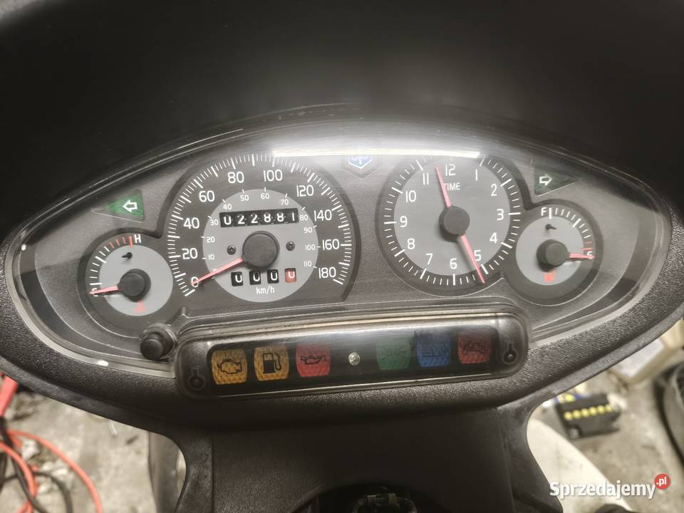 Piaggio X8 licznik zegary