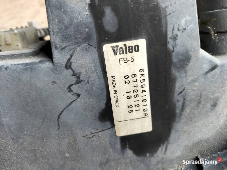 LAMPA PRZÓD PRAWA VW POLO CADDY 6K5941010A