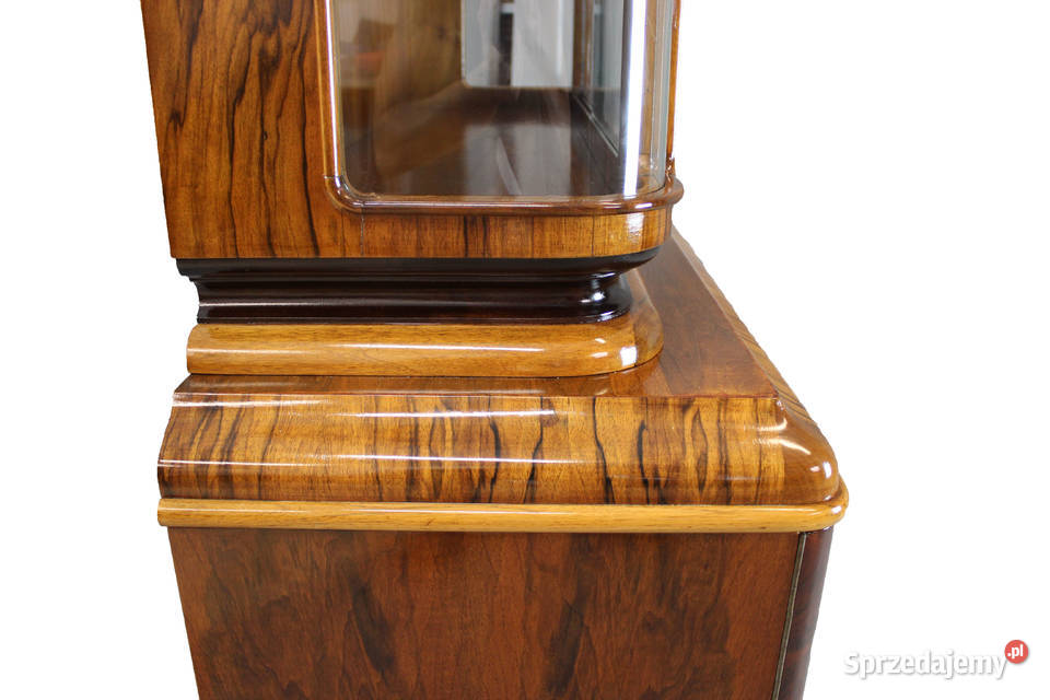 Zgrabna serwantka witryna Art Deco renowacji Bydgoszcz