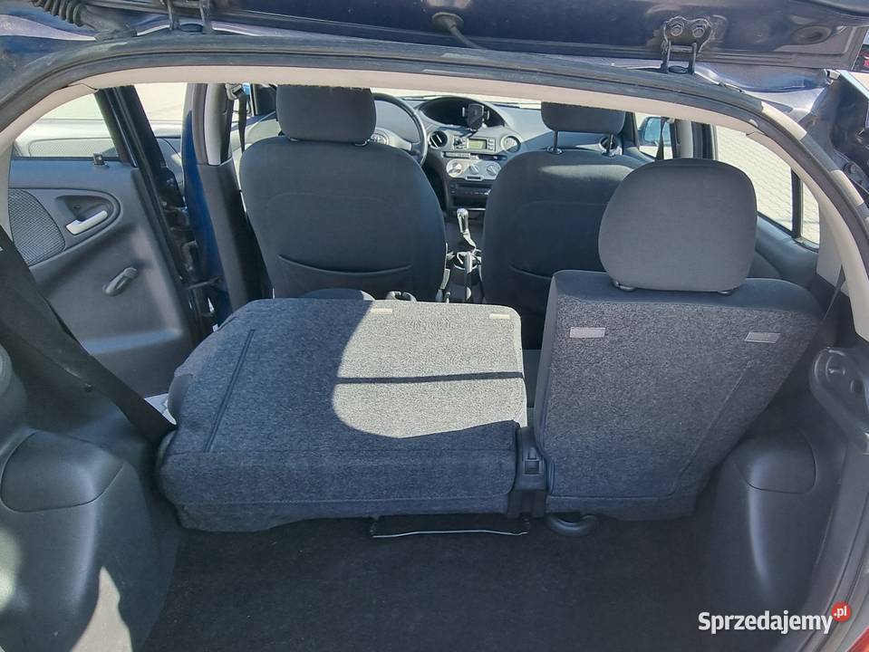 Sprzedam Toyotę Yaris 1gen w bogatej wersji Sol Kielce