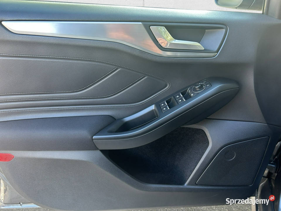 Ford Focus 10 EcoBoost Titanium Z Polskiego klimatyzacja Warszawa sprzedam