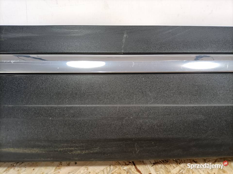 MERCEDES GLA W247 LISTWA DRZWI PRAWY PRZÓD Pleszew sprzedam