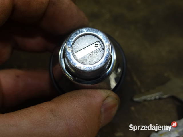 zamek bagażnika Wartburg 2kluczyki org DDR Żary