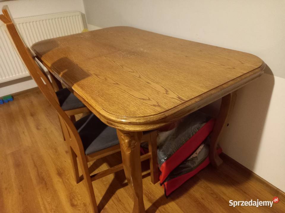 Stół z 4 krzesłami Mniów