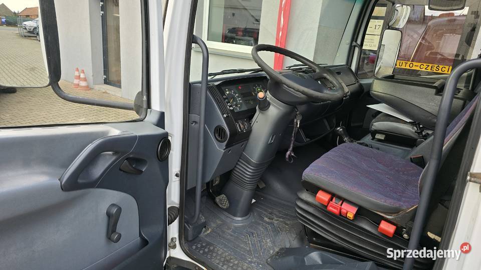 MercedesBenz Atego Atego Pomoc Drogowa manualna Nowy Świętów sprzedam