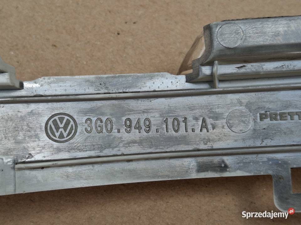 VW PASSAT B8 ARTEON GOLF KIERUNKOWSKAZ LUSTERKA osobowe Lusterka zewnętrzne Bieleń