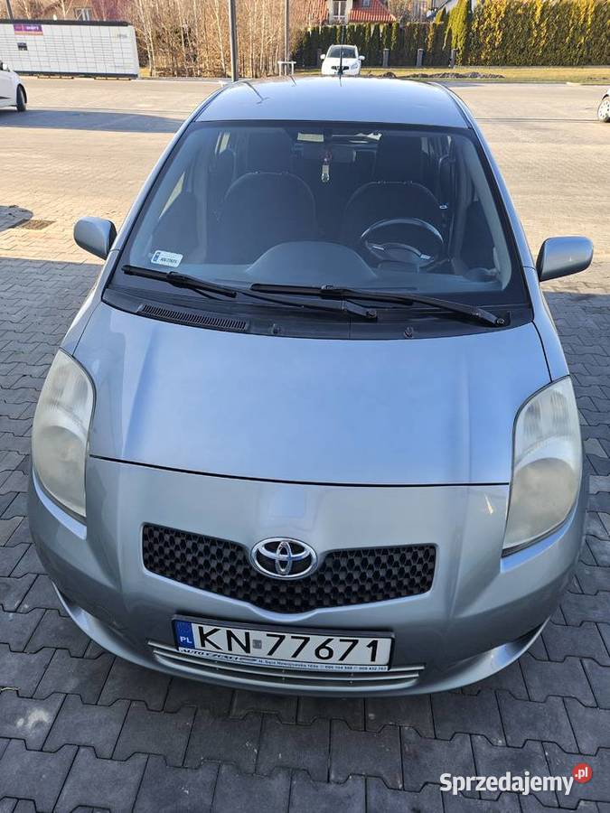 Toyota Yaris 13 iVVTi 86 Rzeszów