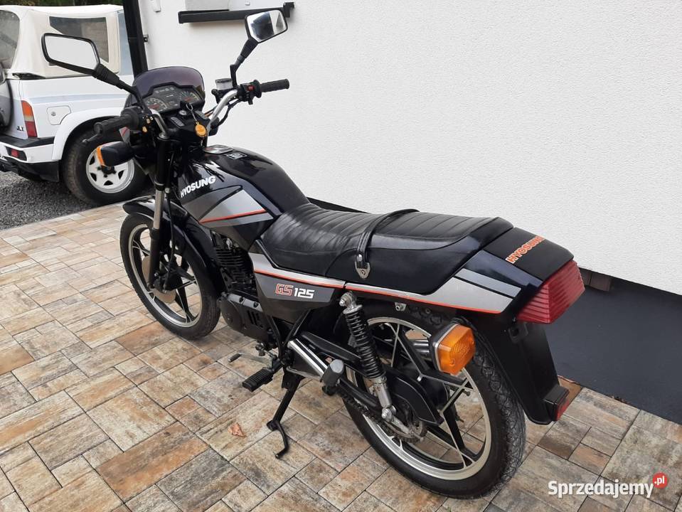 Suzuki gs 125 hyosung gs 125 1997 świętokrzyskie Chobrzany