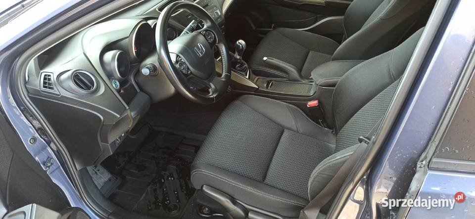 Honda Civic 18 Lift Kombi BezwypadkowySerwis ASO Rok produkcji 2015 Białystok