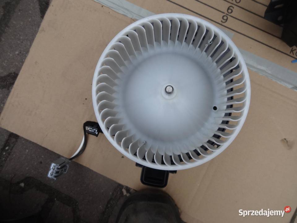 WENTYLATOR DMUCHAWA NAGRZEWNICY OPEL INSIGNIA B sprzedam