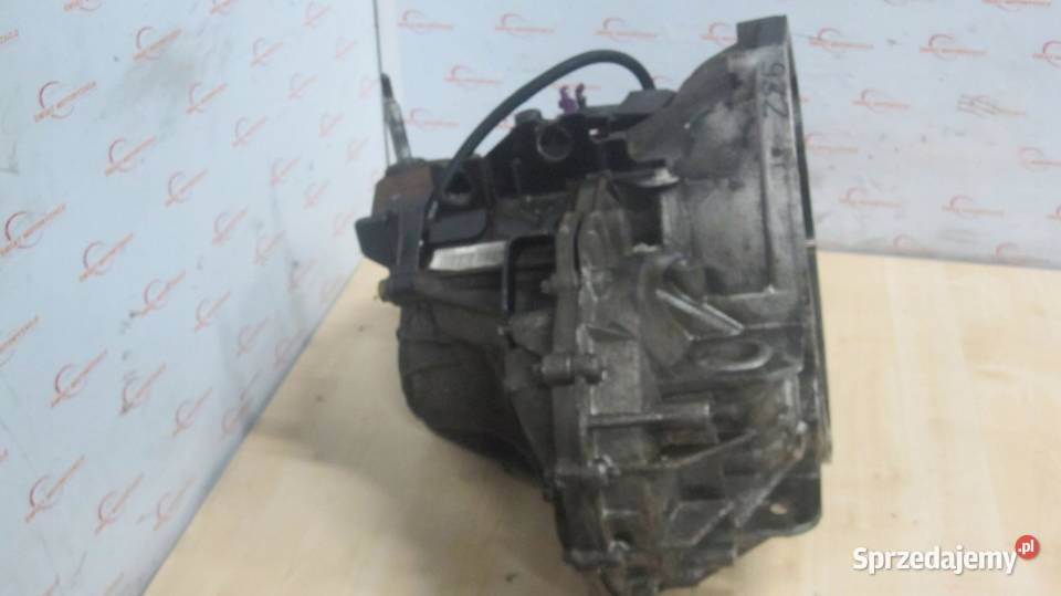TRAFIC VIVARO 20 DCI M9R786 EURO5 skrzynia Kielce