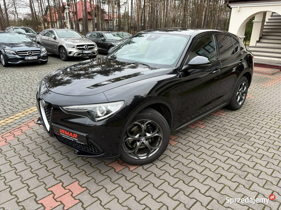 Alfa Romeo Stelvio 20 200 Automat 4x4 Xenony Lipówki