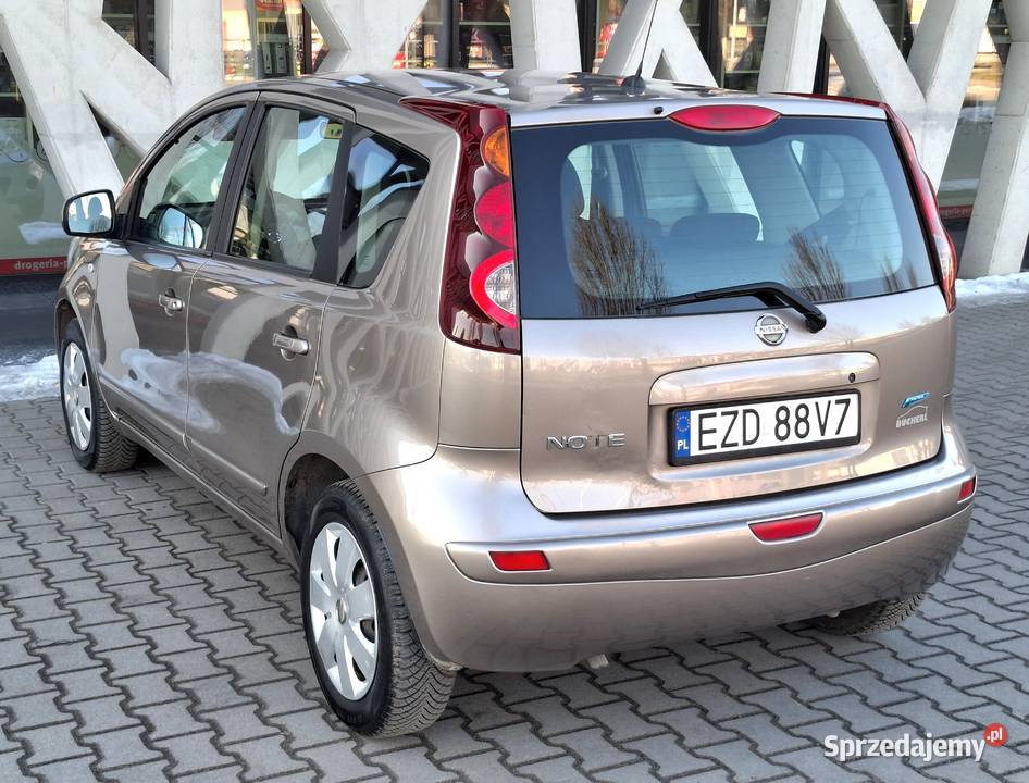 Nowe opony kamera cofania sprawna klima Zduńska Wola