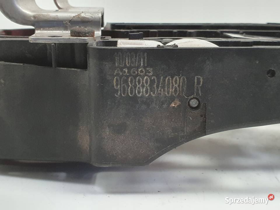 Peugeot 508 I STELAŻ KLAMKI DRZWI prawy przód Rudka