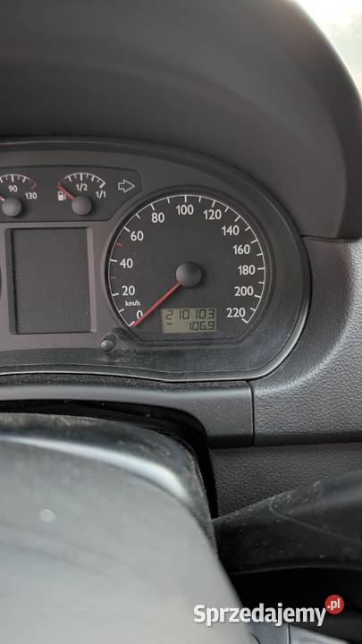 Volkswagen Polo 2004 12 benzyna Samochody osobowe Śledziejowice