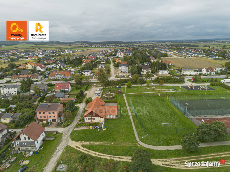 Dom bliźniak Różyny 150m2 do remontu