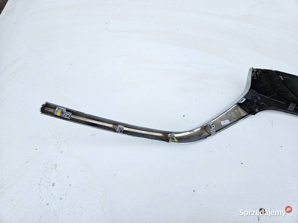 MAZDA 2 II LIFT LISTWA CHROM GRILLA ATRAPY PRAWY wielkopolskie Międzychód sprzedam