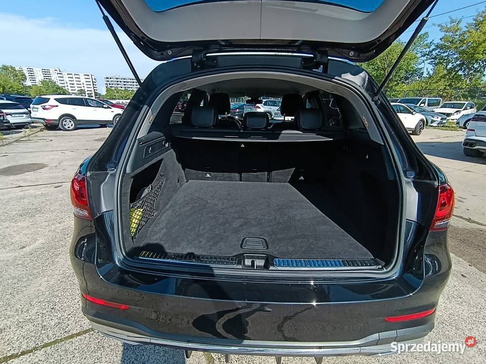 GLC 200 4Matic Saloin Polska Bezwypadkowy pakiet nieuszkodzony Warszawa sprzedam