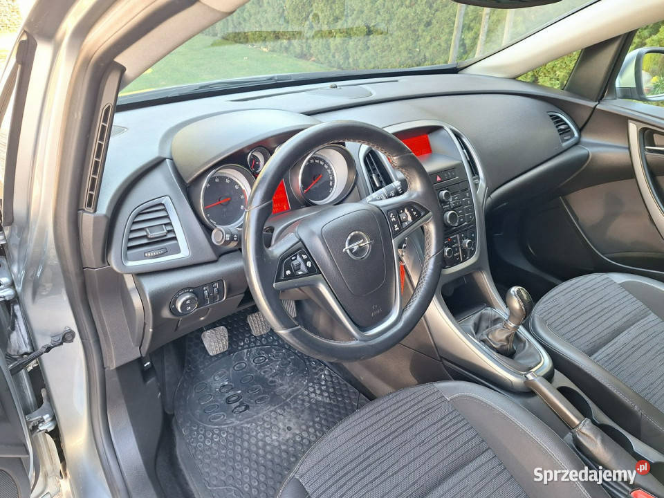 Opel Astra Sport Tourer 14 Turbo Edition J