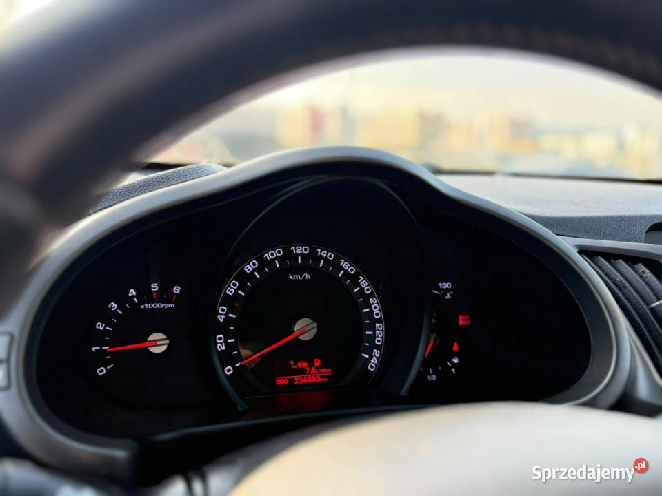 Kia Sportage zarejestrowana ledy III 20102015 możliwa zamiana Lębork