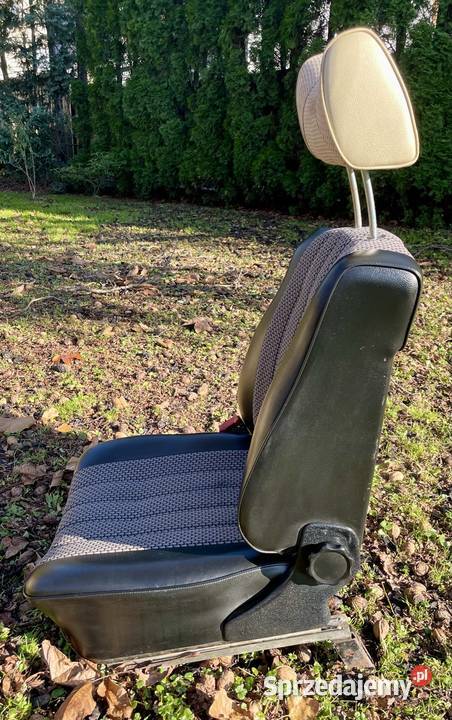 Fotele i kanapa Mercedes W123