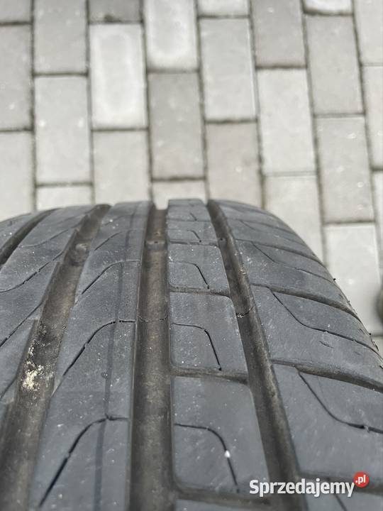 Felgi aluminiowe skoda R17 z oponami pirelli