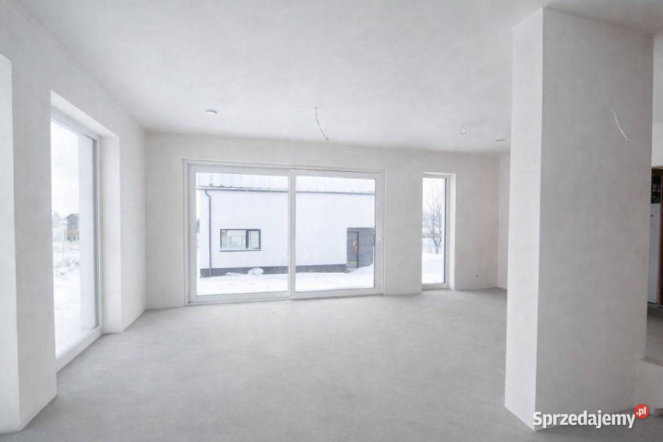 Ujazd nowy dom wolnostojący 1 piętro