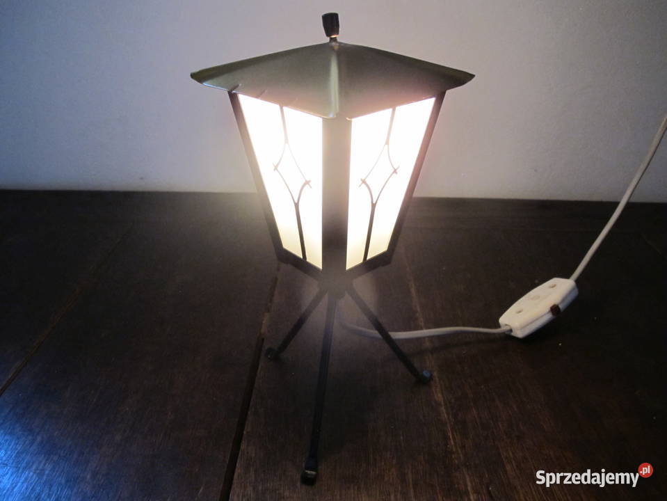 Lampa stołowa na 3 nóżkach latarenka kuta złoty czarny Olkusz