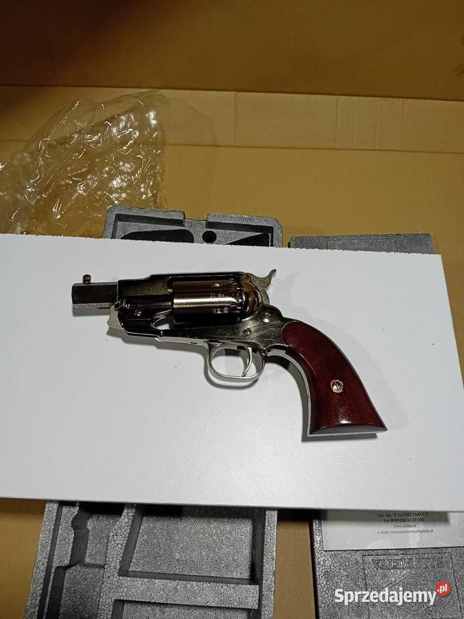 Rewolwer czarnoprochowy remington