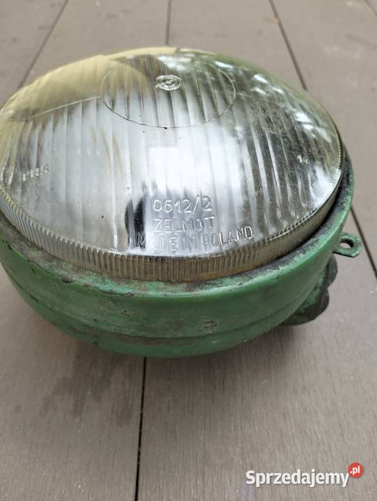 Stara metalowa przednia lampa do zabytkowych Miejsce Piastowe