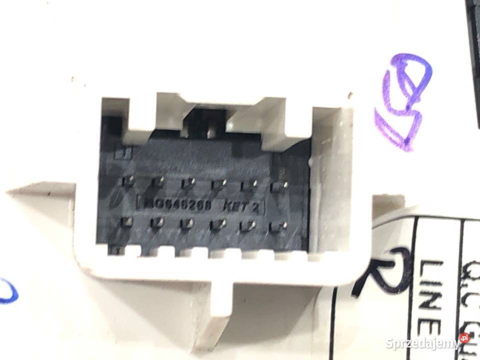 PRZEŁĄCZNIK REGULACJI LUSTEREK HYUNDAI i20 III