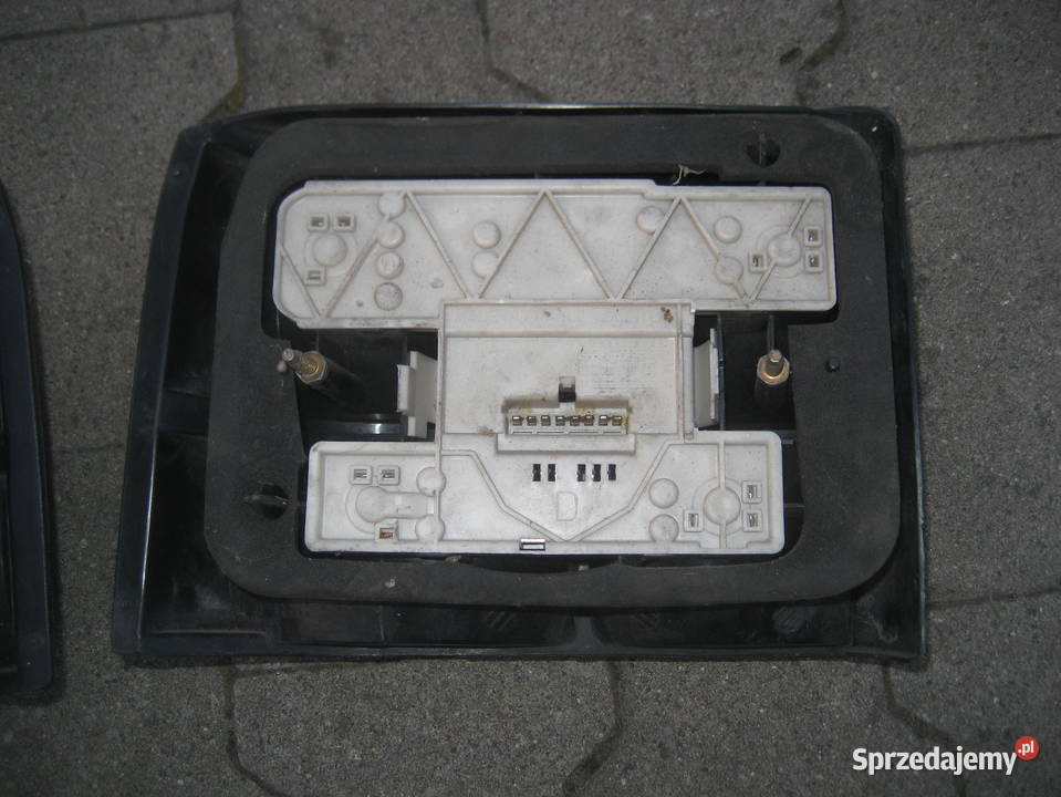 renault 19 lampy tył lewa prawa Lampy tylne Rakoniewice