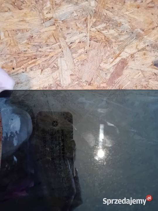 Ram 1500 2021r Szyba tylna lewa osobowe Głuchołazy